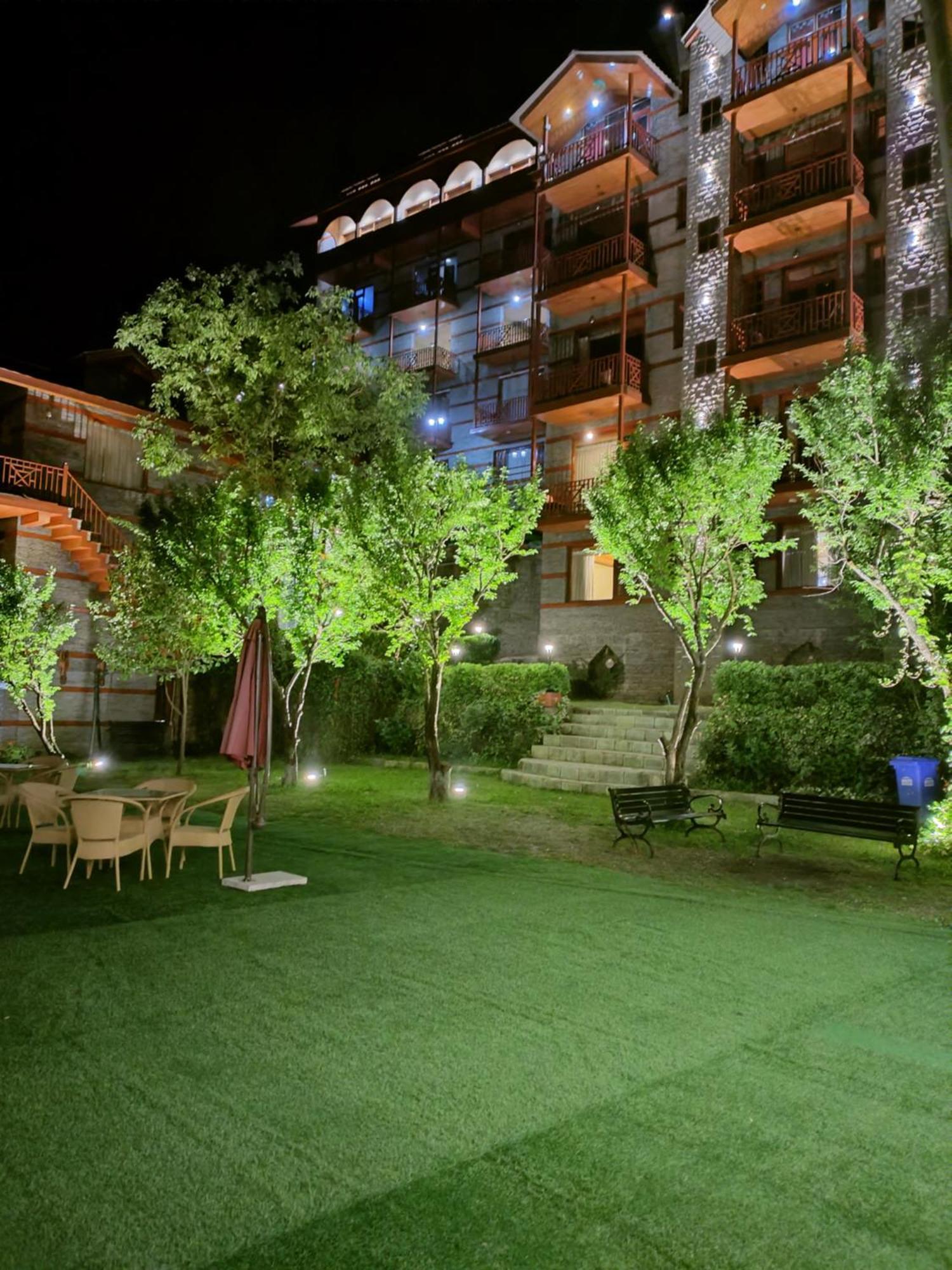 Regenta Inn By Riverside Manali Exterior foto